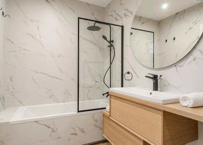 Rentplanet - Przedmiescie Olawskie Apartment *